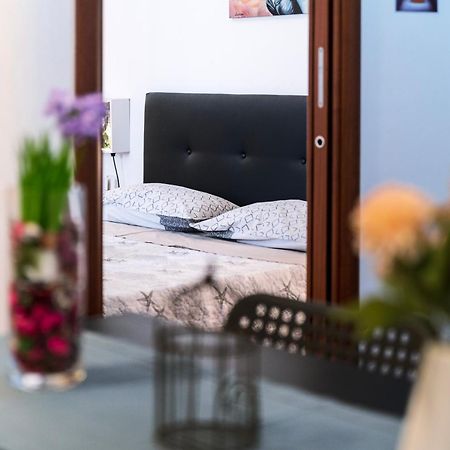 Very Well Apartment Porto Torres Buitenkant foto